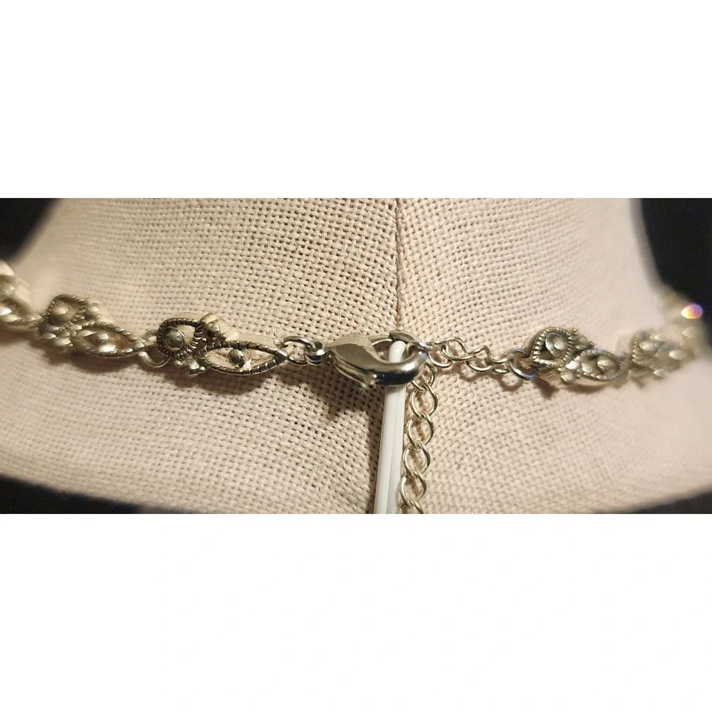 VTG Silver Tone Filigree Faux Pearl Rhinestone Drop Necklace Adjustable 16-19